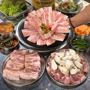 덕산OOO OO구점