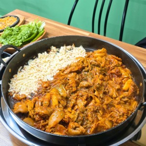 박OO춘천닭갈비