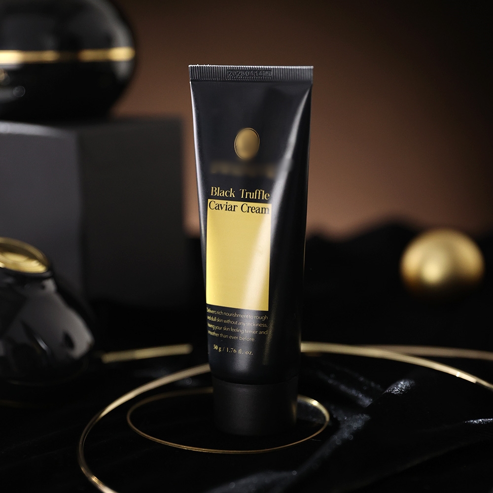 스와니브_블랙트러플_캐비어_영양크림_연출03.jpg