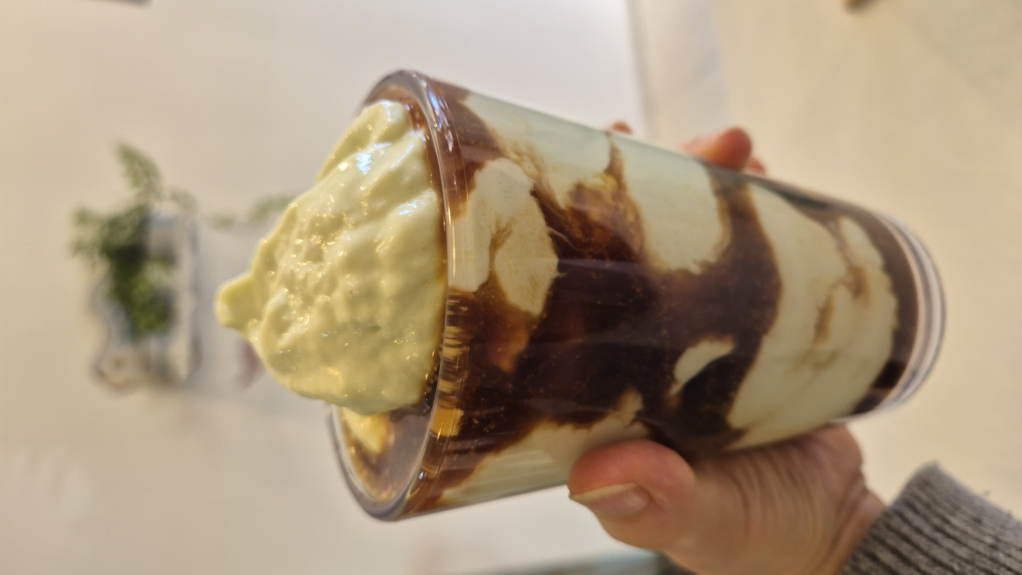 4 아보카도 커피.jpg