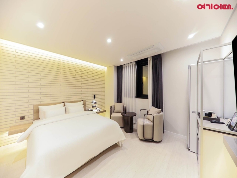 [크기변환]다운로드 (2).jpg