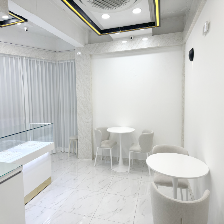 [크기변환]쇼룸 사진.png